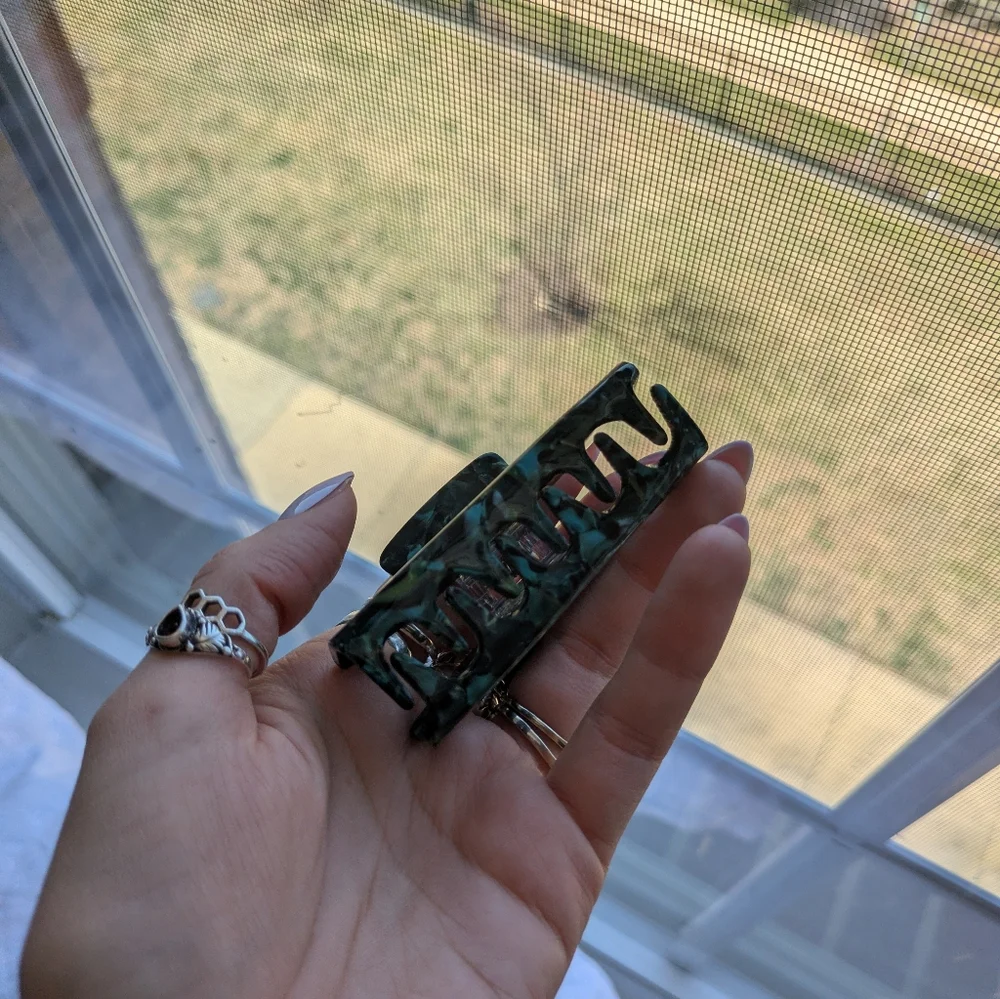 Jade Green Hairclip 🆓 w purchase - Picture 4 of 6